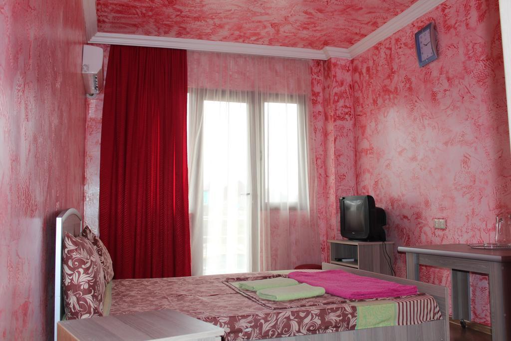 M-Palace Hotel Батуми Стая снимка