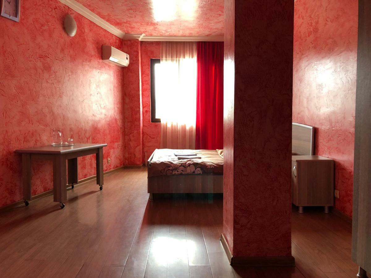 M-Palace Hotel Батуми Екстериор снимка