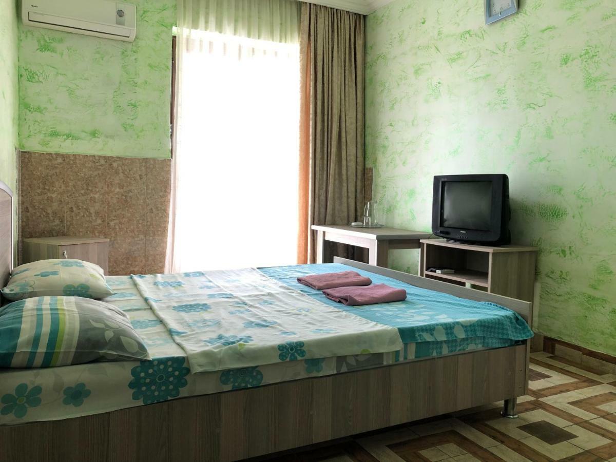 M-Palace Hotel Батуми Екстериор снимка