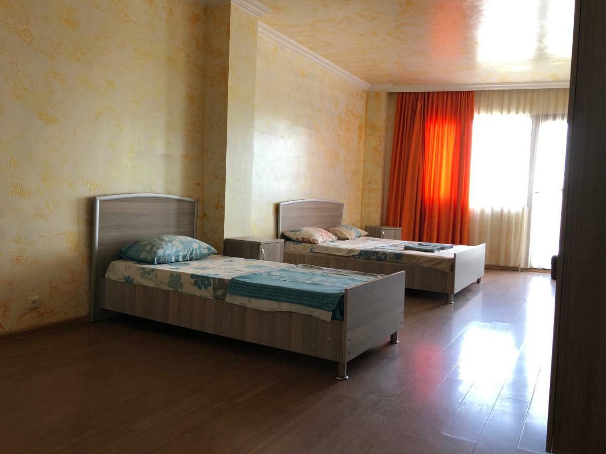 M-Palace Hotel Батуми Екстериор снимка